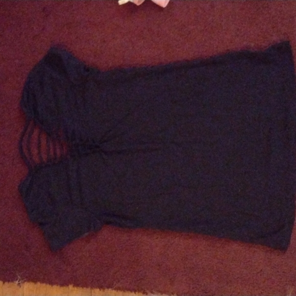 Breaking up with Monday's t-shirt - Picture 4 of 4